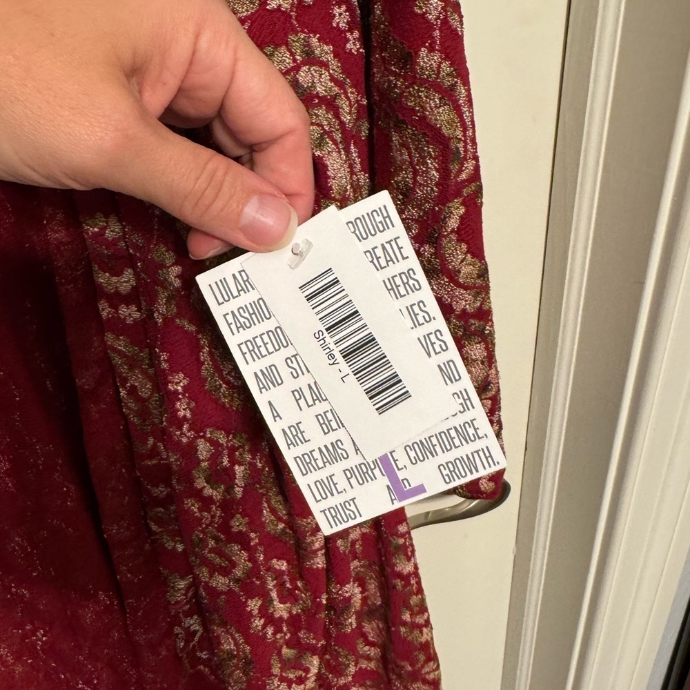 LuLaRoe Shirley Kimono Red Raspberry/Gold Lace Knit Open Front  Sweater Size Lar - Picture 3 of 11